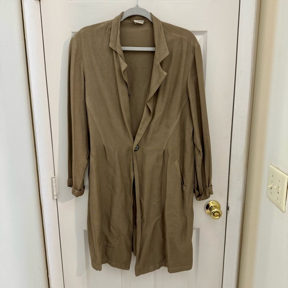 CP Shades 100% Rayon Long Trench Jacket Size Medium Tan Beige Collared Flowy